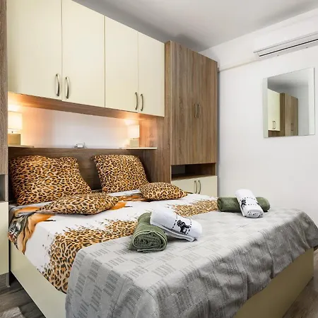 Four-bedroom In Ferienhaus *