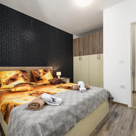Four-bedroom In Ferienhaus