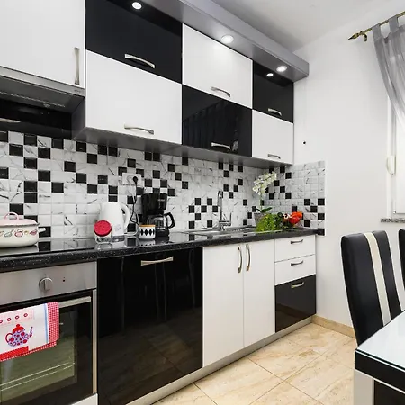 Four-bedroom In Rovinjsko Selo