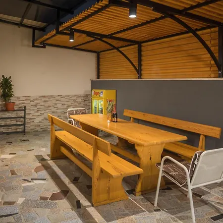 Four-bedroom In Rovinjsko Selo